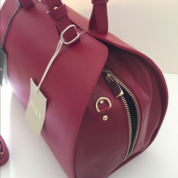 SOLD ON HOLD ---TAKE 50% OFF! ITALIAN NARDELLI BAG - Picture 2 of 8